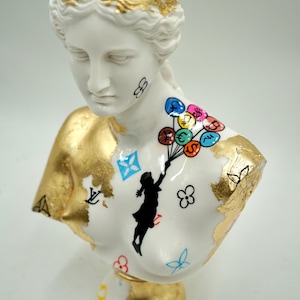 Greek Sculpture-Aphrodite Statue-Bnksy Girl Balloon-Pop Art Sculpture-Gold Sculpture-32cm NEW