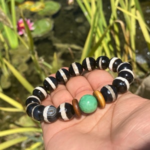 Natural Jade and Agate Bracelet