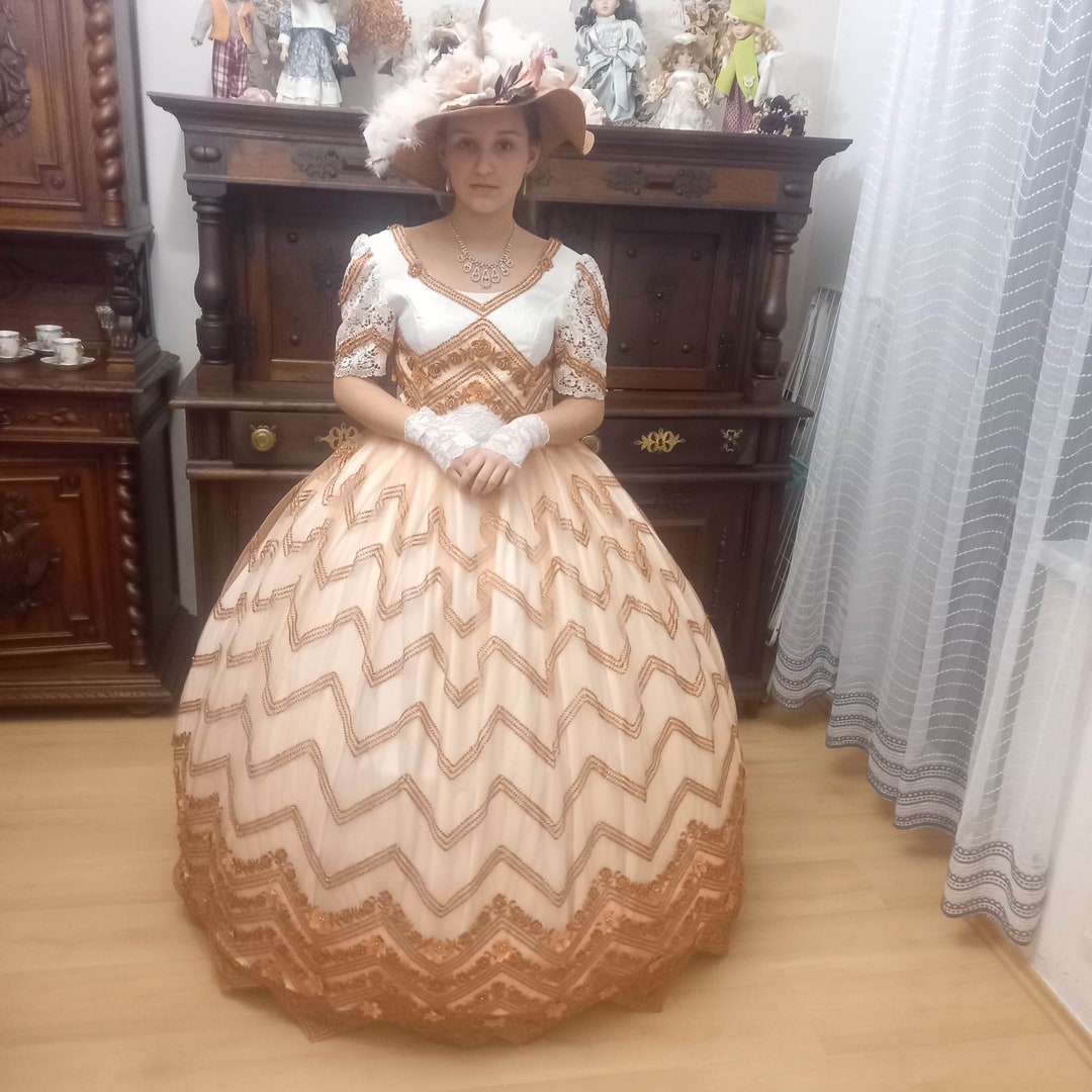 Old Fashioned Quinceanera Dresses RQ2185 Casa Grande Quinceaera Formalwear Old Fashioned Quinceanera Dresses RQ2185 Casa Grande Quinceaera Formalwear