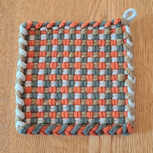 Pumpkin Spice Latte! Handmade Loom Potholder/ Trivet / Candle Coaster, Housewarming, Fall Decor, Hostess, Shower, Birthday, Teacher Gift
