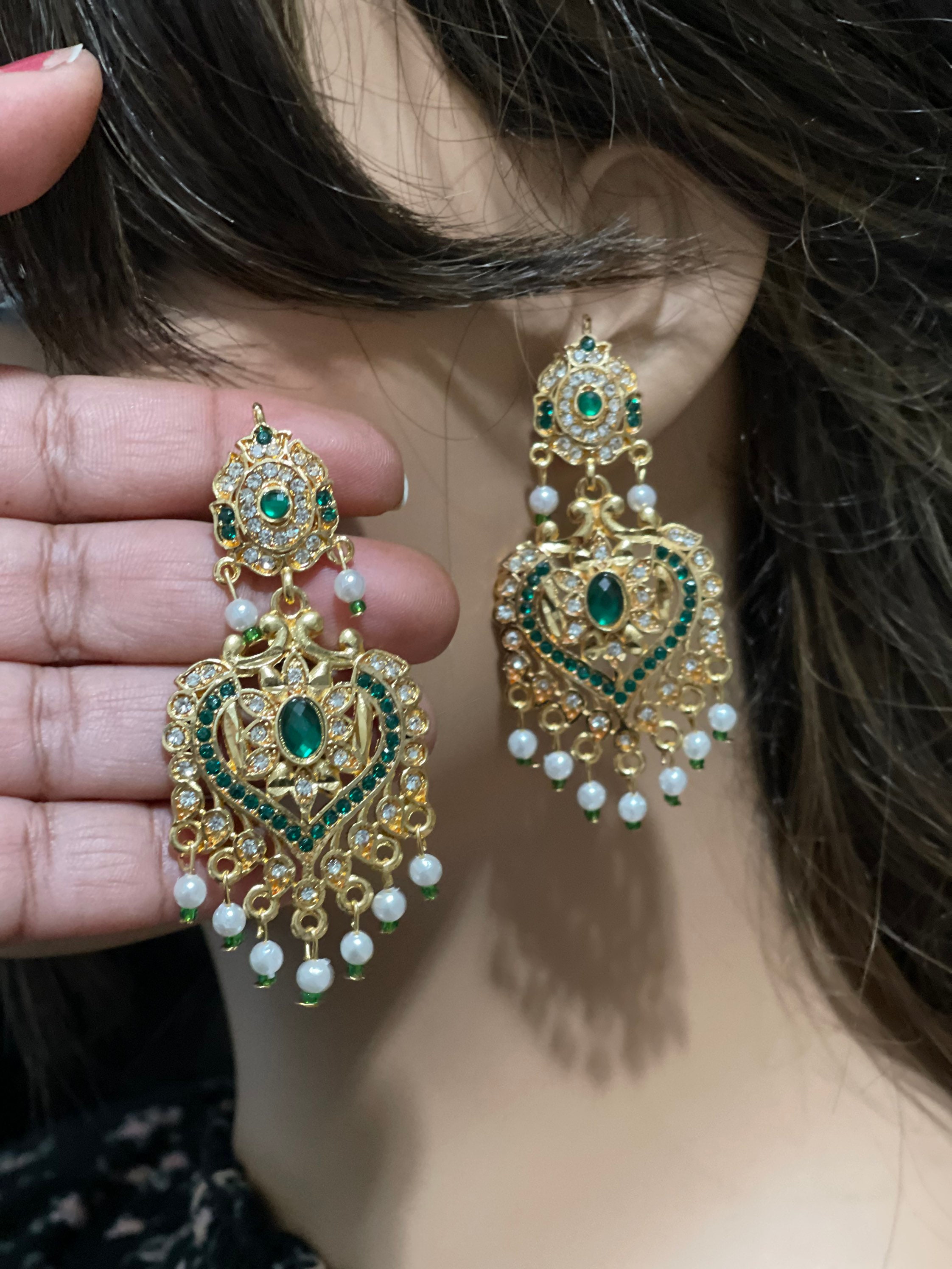 Pin by Divya Rathore on Jewellery | Indian jewellery design earrings, Rajputi  jewellery, Bangles jewelry designs