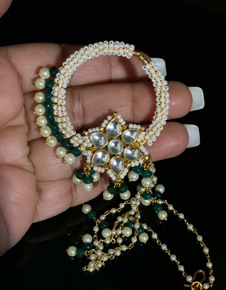 Clip on Nose Ring,
Bridesmaids,
Marathi Nose Ring,
Faux Nose Ring,
Fake Nose Ring,
Wedding Nose Ring,
Bridal Nose Ring,
Nose Ring,
Clip On,
Maharashtrian Nath,
Indian Nath,
Indian Wedding,
Indian Jewelry,
Gift For Her,
Gift For Mother 
Belly Dance,