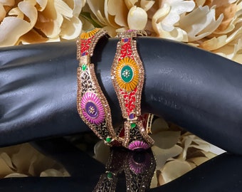 2.6 Brazaletes chapados en oro/Par/Brazaletes de nuevo diseño/Brazaletes indios/Joyería india/Joyería paquistaní/Brazaletes usables todos los días