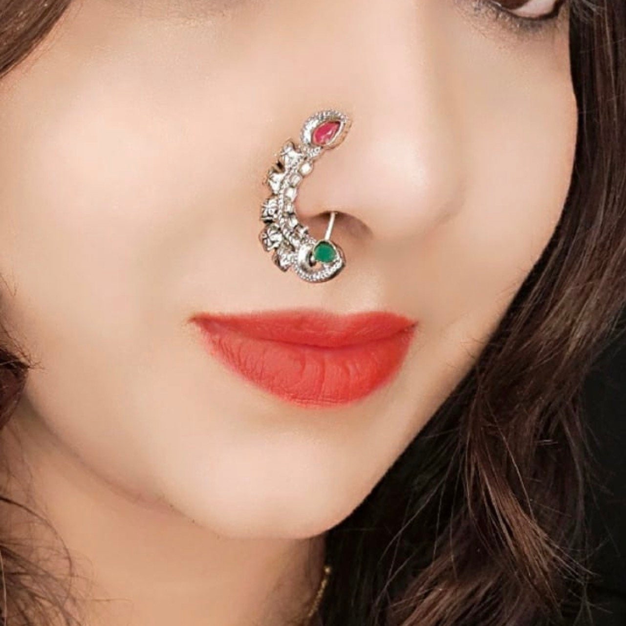 Nathani nose ring best sale
