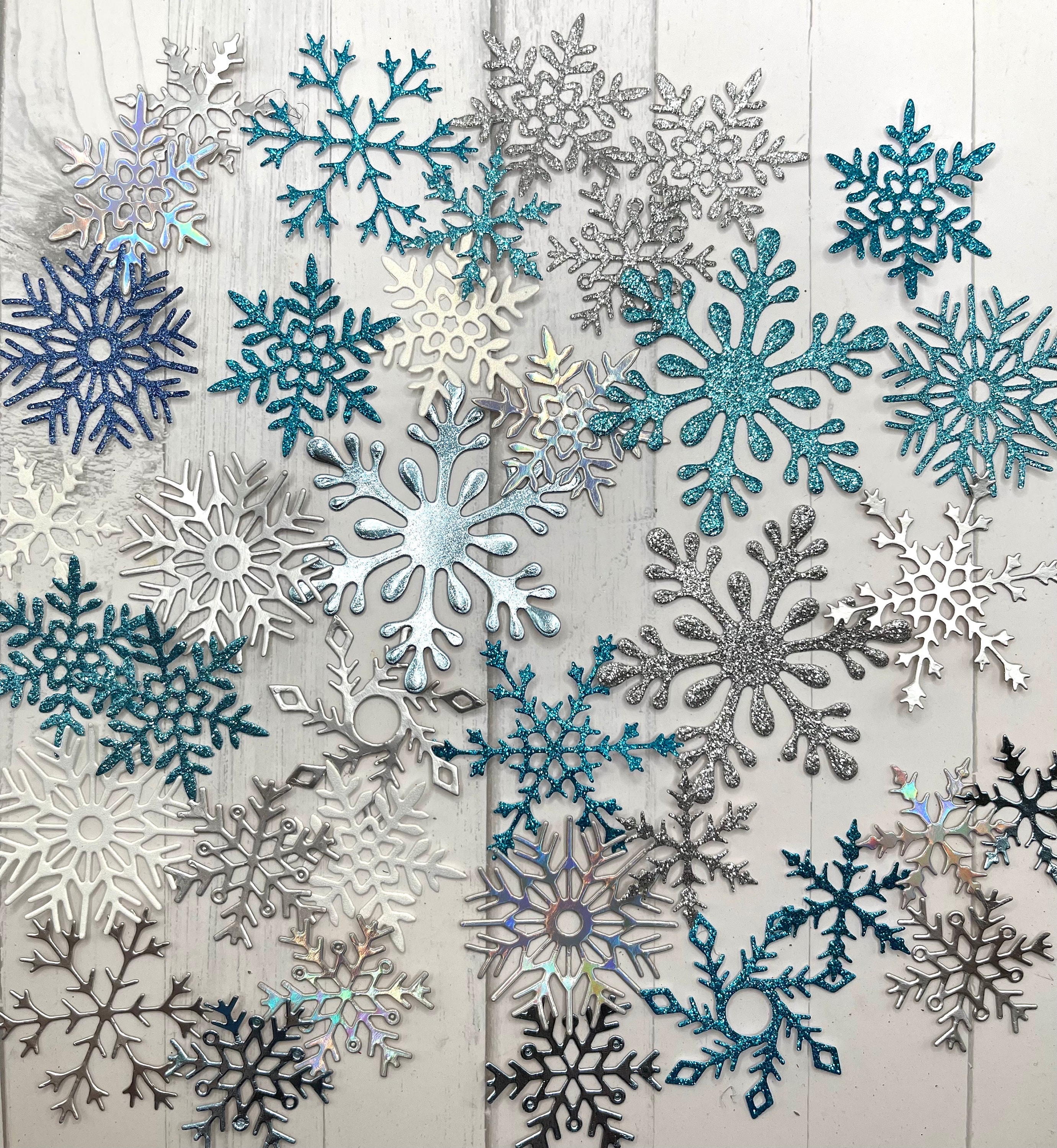 3 Pcs Die Cuts for Card Making, SENHAI Christmas Metal Cutting Dies  Scrapbooking Die-Cuts Snowflake Stencil for DIY Christmas Decorations Paper  Craft