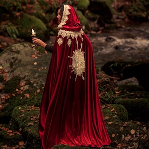 Cape halloween Velvet Cloak Hooded cloak Halloween clothes Long cape Wizard&#39;s Cloak Long velvet cloak Vampire cloak