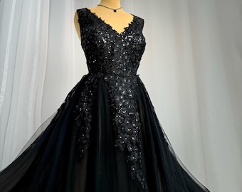 Black evening dress Ball gown Formal gown Gothic dress Prom dress Dresses for women Long black dress