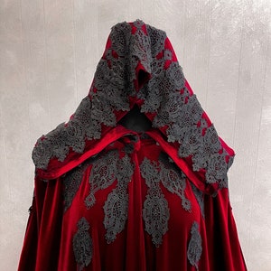 Cape halloween Velvet Cloak Theater cloak Hooded cloak Halloween clothes Long cape Wizard&#39;s Cloak Long velvet cloak Vampire cloak