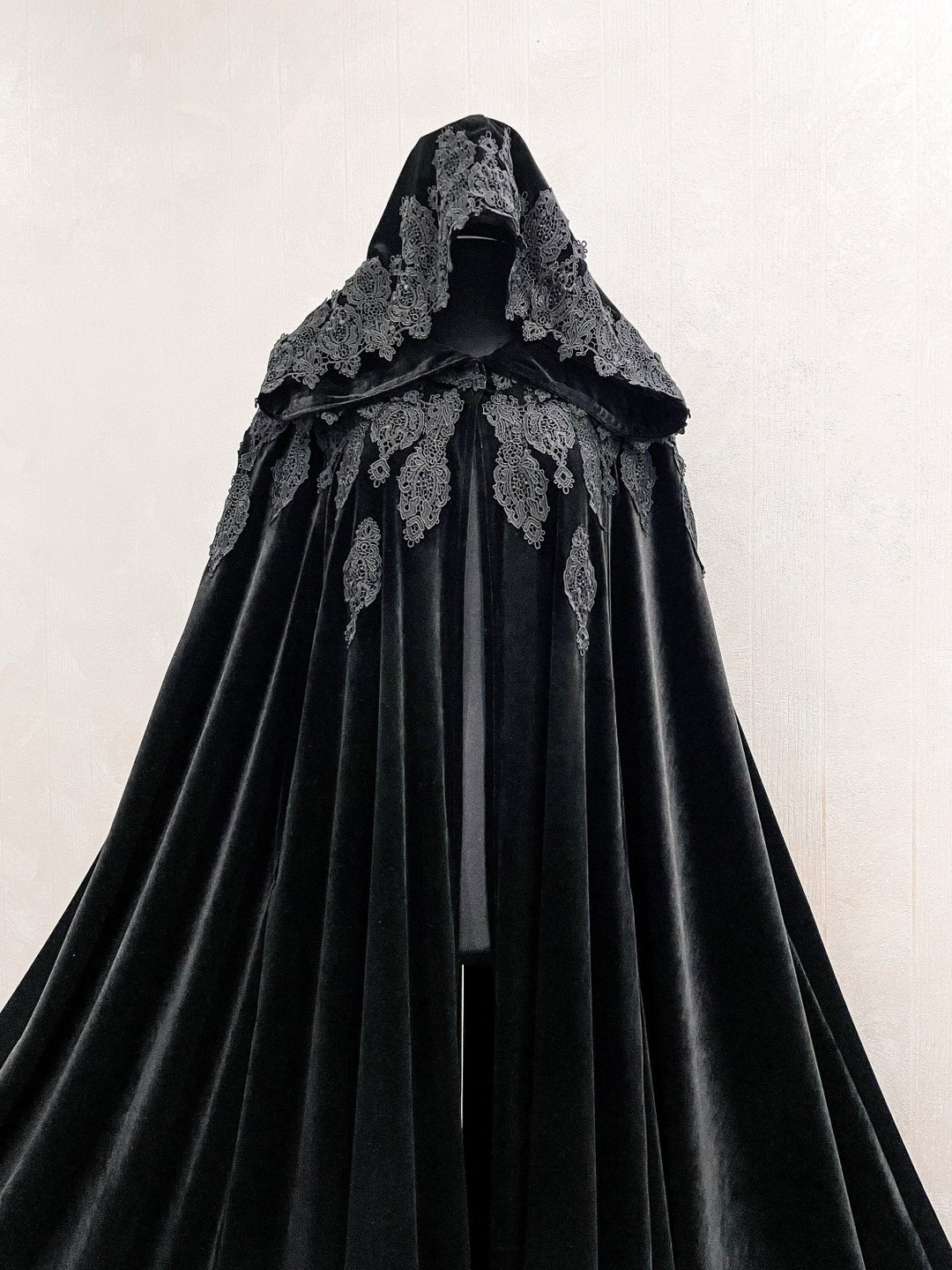 Hooded Lace Cloak Blush Veil Lace Black Cape With Hood Halloween Cape  Halloween Outfit Gothic Wedding White Lace Veil 