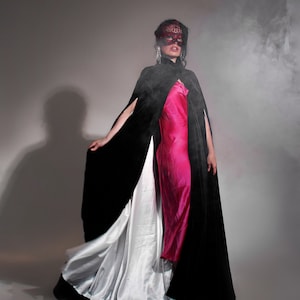 Black Cape Halloween Velvet Cape Halloween Costumes Without Hood With White Lining Black Cape