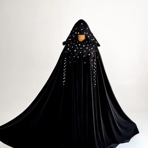 Black cape halloween Velvet Costume Hooded cloak Velvet clothes Hooded cloak Halloween clothes Theater cloak Long cape Wizard&#39;s Cloak