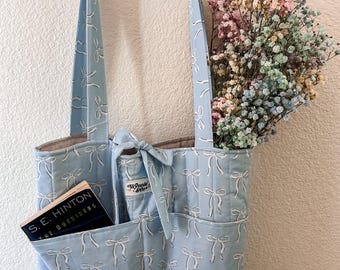 Blue Bows Bucket tote, makeup bag