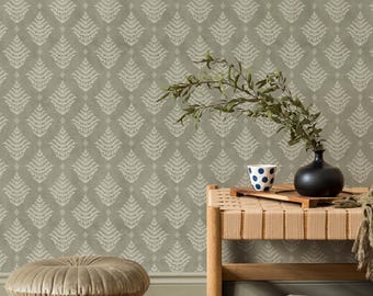 Damask Wallpaper with Stylized Fern Motifs in Sage Green and Cream - E784