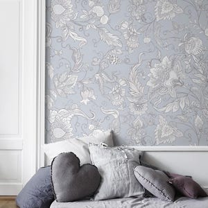 Victorian Blue Floral Wallpaper - D276