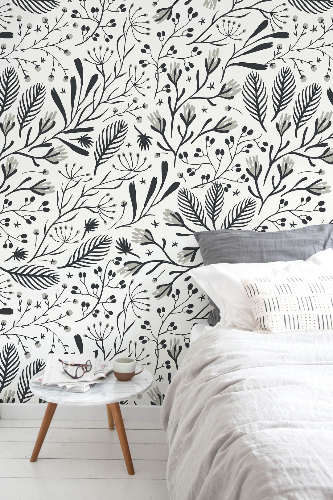 Black and White Floral Wallpaper / Peel and Stick Wallpaper Removable
