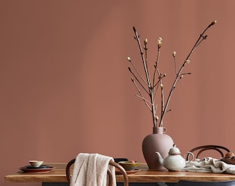 Papel pintado Clay Blush / Color liso con un cálido tono terroso en terracota apagado y melocotón polvoriento - E157