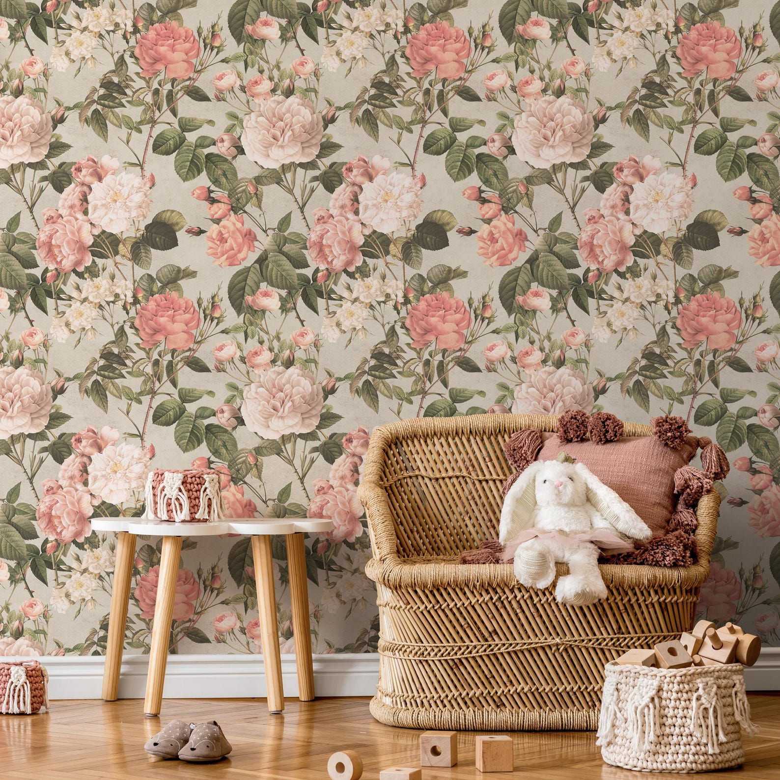 Old Rode Motiff Floral Wallpaper With a Vintage Rose Motif in Pink, Green, and Beige ...