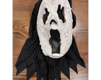 Ghost  Face Melting Face Mask Scream Halloween Mask Shroud Easter Unlimited EUC