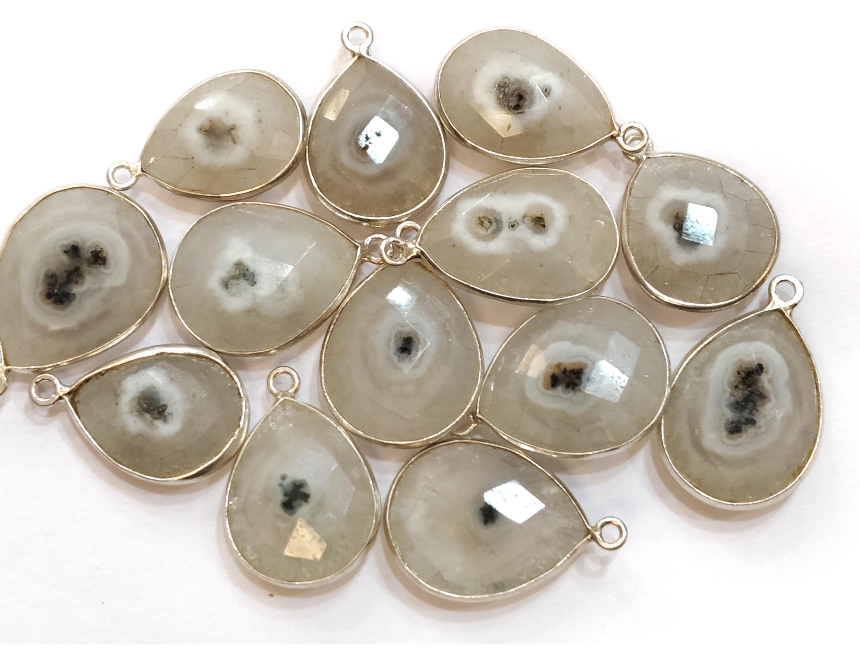 925 スターリング シルバー、ソーラー クォーツ ファセット ペア