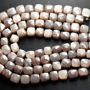 Filo da 8 pollici, Mystic Silver Pink Moonstone sfaccettato Formato della scatola, 7-8mm circa