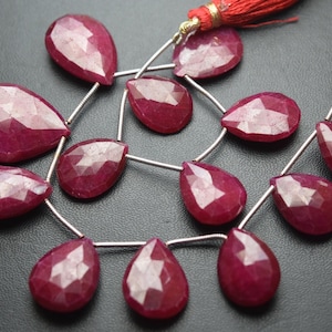 10 pcs,,Natural Dyed Ruby Faceted Pear Shaped Briolettes. 14-15mm