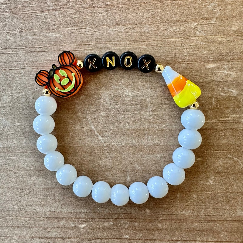 Halloween Pumpkin Personalized Bracelet, Name Bracelet, Personalized Beaded Name Bracelet, Halloween Bracelet, Pumpkin mouse