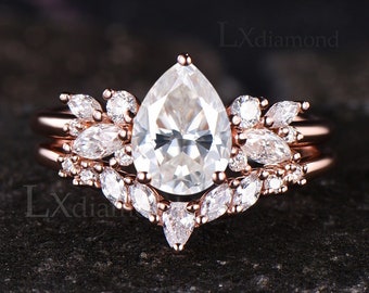 Única alianza de boda: oro blanco de 14k, talla 5 1/2, en la parte superior del conjunto de 2 anillos.