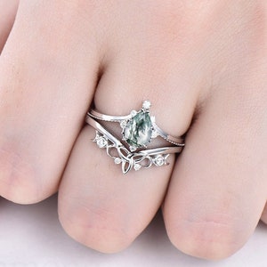 Pear shaped moss agate ring set vintage moss agate engagement ring set white gold cluset unique engagement ring dainty diamond ring women