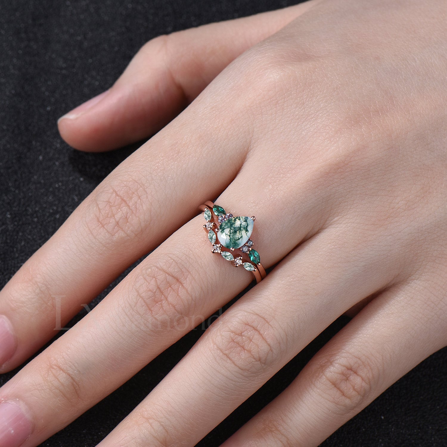 モスアゲートエンゲージリングセット ユニークなアレキサンドライト