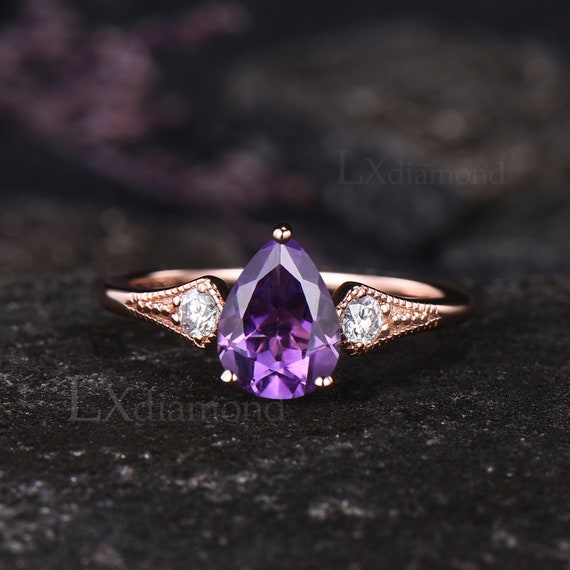 Pear shaped amethyst engagement ring deals