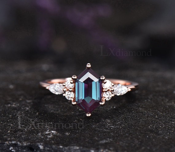 10k White Gold Alexandrite and Diamond 7 Stone Ring 10k White Gold Alexandrite and Diamond 7 Stone Ring