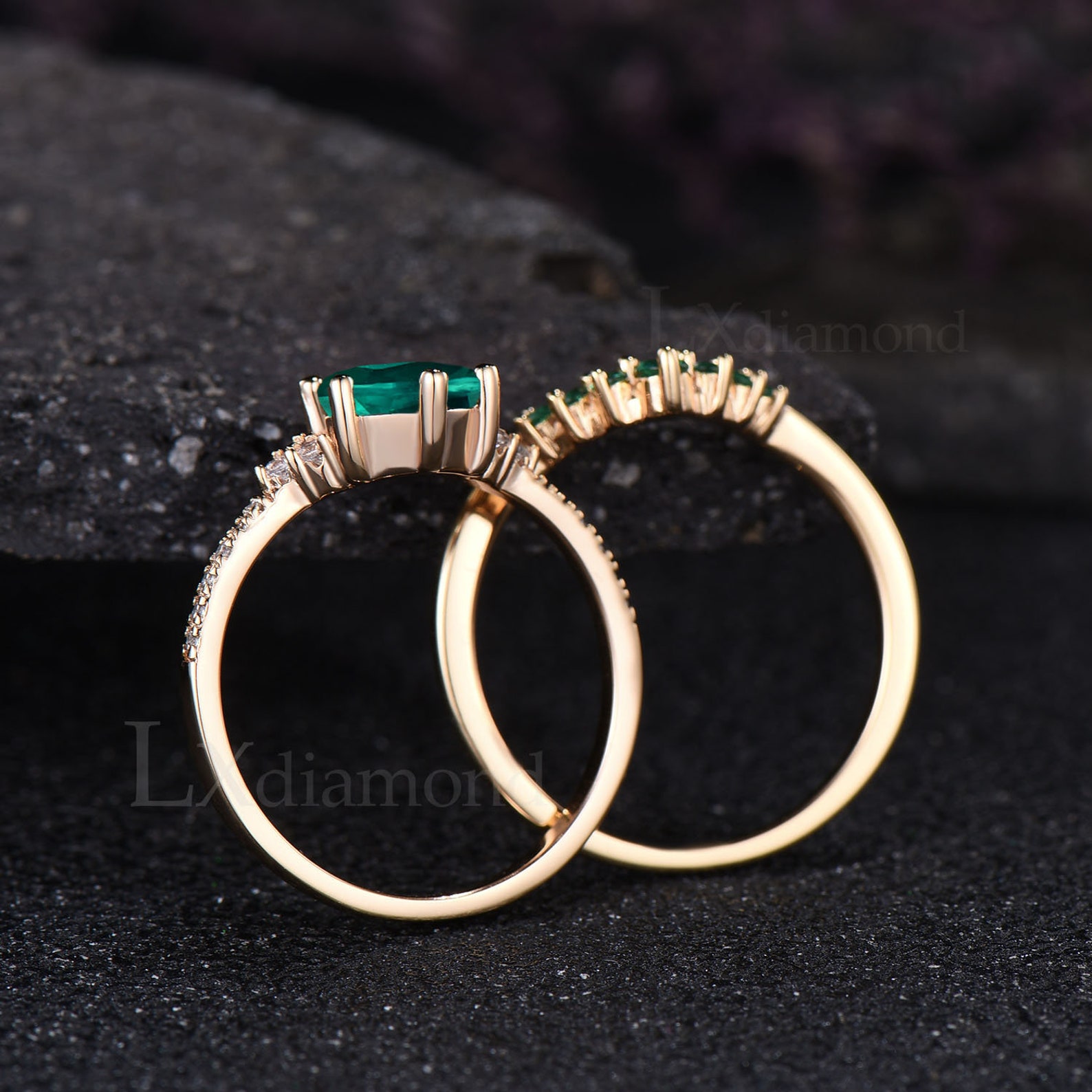 Vintage Pear Cut Emerald Engagement Ring Set Unique Moissanite Green ...