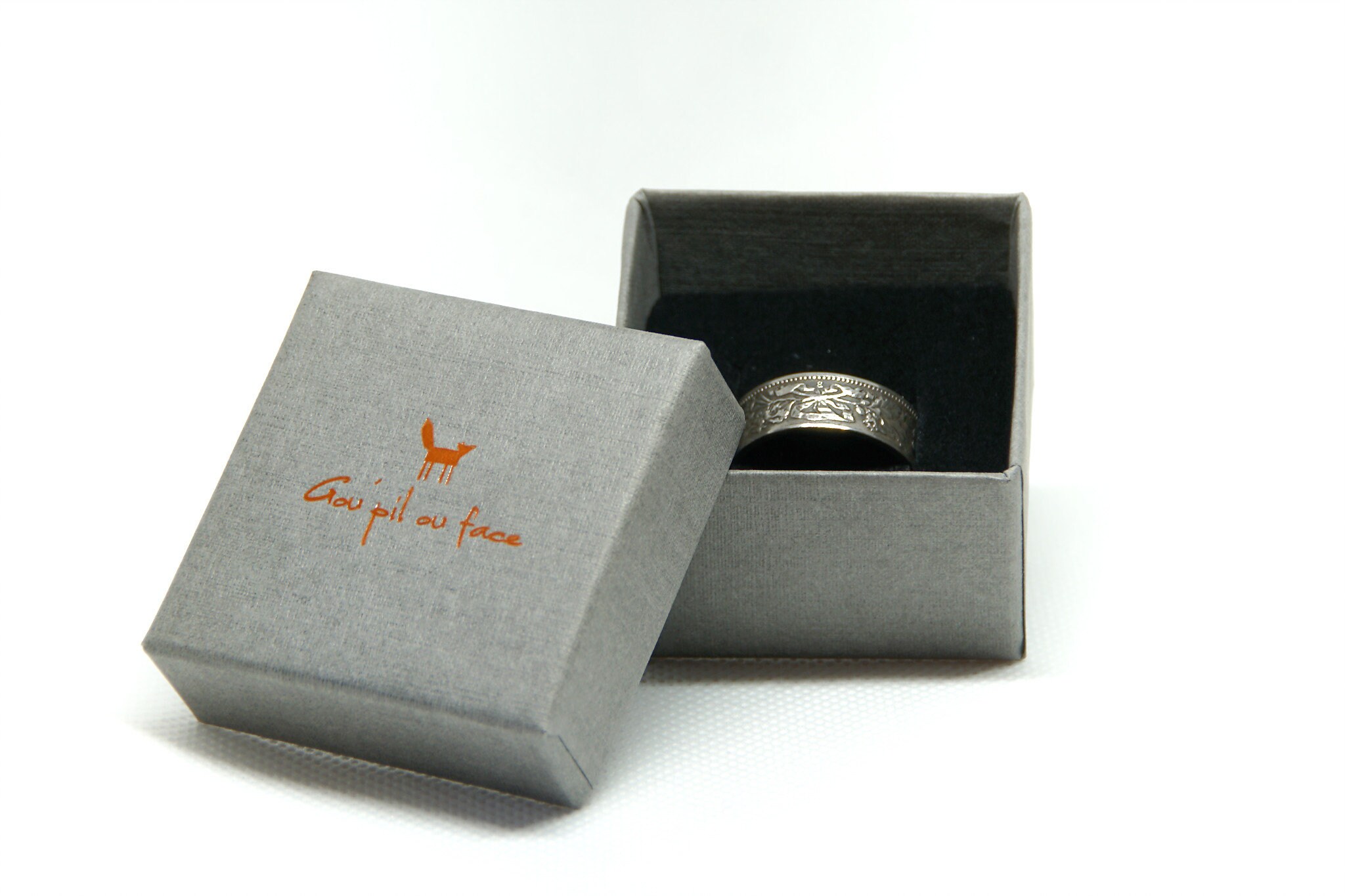 Bague En Argent Avec Pièce De 2 Francs Suisse Face étoile - Bijou Vintage Neuf
