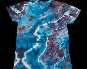 Custom Blue Geode Tie Dye T-Shirt: Handmade Boho Chic Design