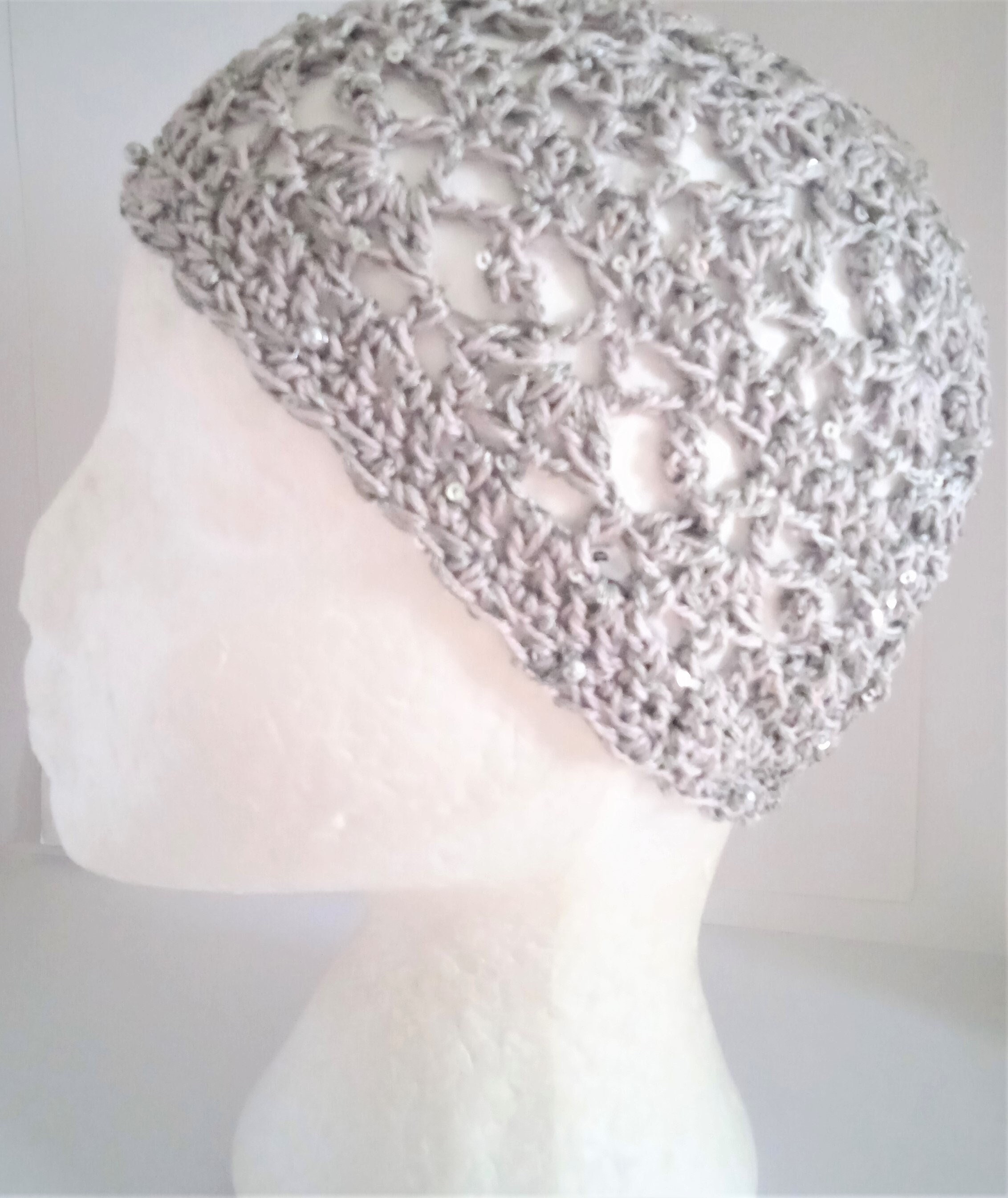 Crochet Silver Skull Cap With Sequins 