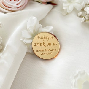 Favores de fiesta de lujo, fichas de bebidas personalizadas, fichas de bebidas gratis para invitados, fichas de acrílico grabadas