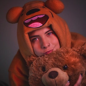 Grizzly Bear Kigurumi Pajamas – Ultra-Soft Fleece for Loungewear, Cosplay and Sleepwear | Forest Animal Design