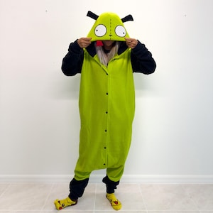 Green dog Robot Kigurumi Pajamas – Ultra-Soft Fleece for Loungewear, Cosplay and Sleepwear | Fun Cartoon and Character Design