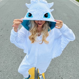 White Dragon Kigurumi Pajamas, Ultra-Soft Fleece for Loungewear, toothless Cosplay and Sleepwear, Fun Animal & Character Designs