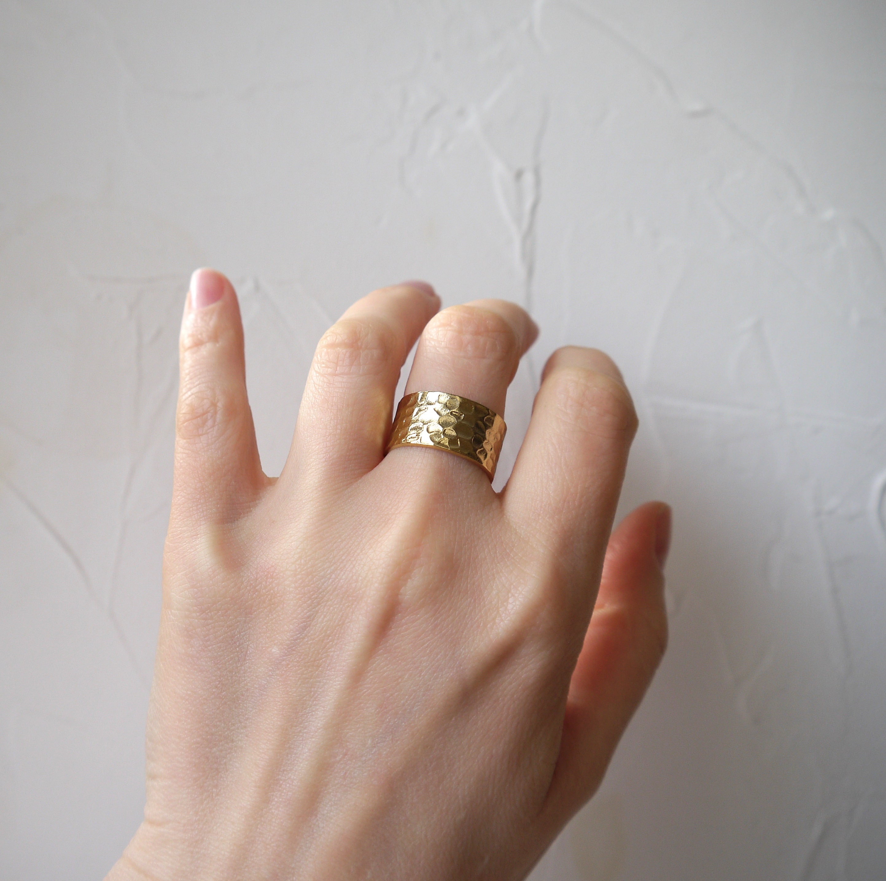 Breite Band Ring gehämmert Gold Ring für Frauen große Daumen Etsy