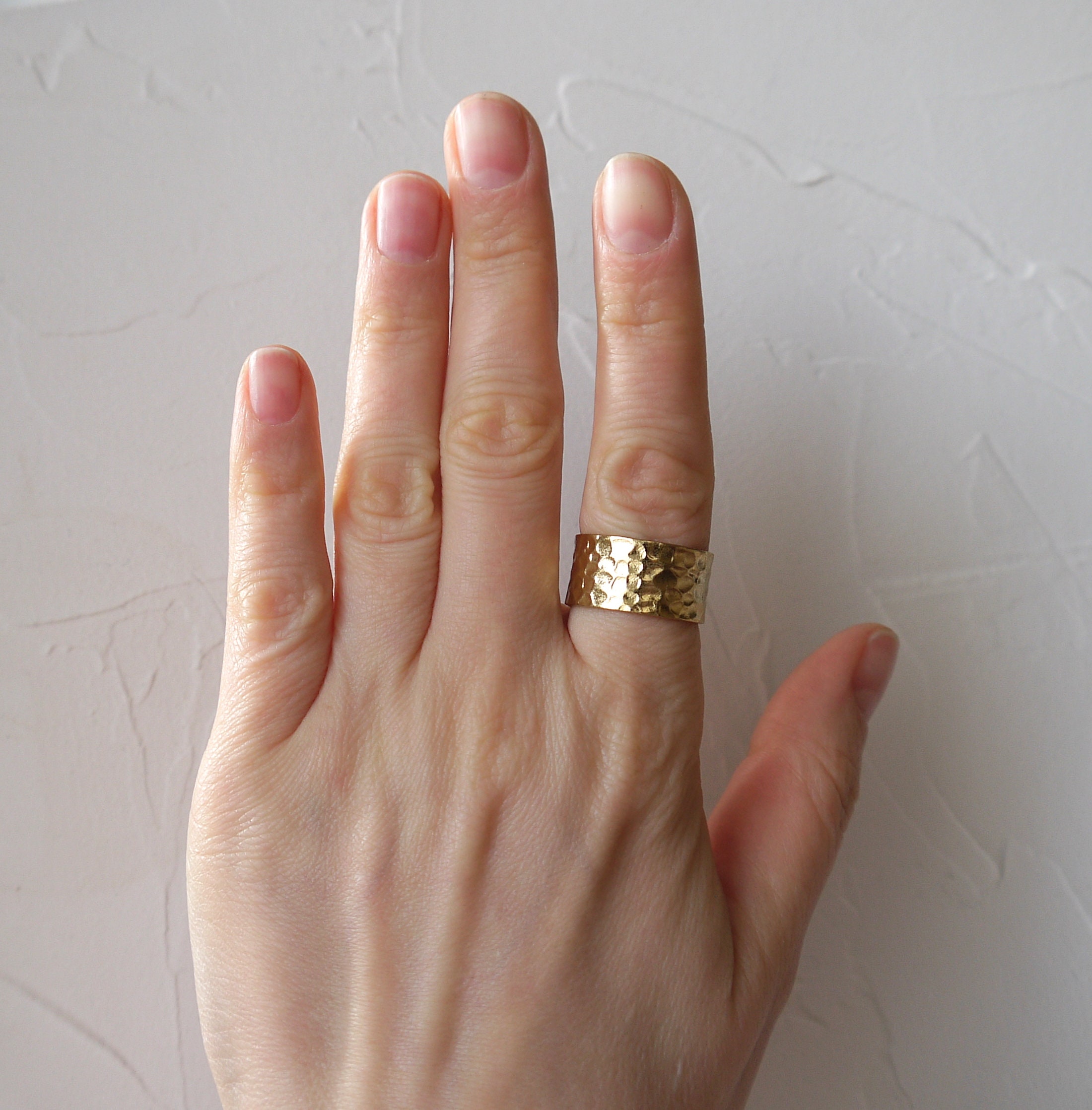 Breite Band Ring gehämmert Gold Ring für Frauen große Daumen Etsy