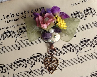 Elegant Victorian Brooch. Flower Pin. Edwardian Brooch. Edwardian Floral Jewelry. Pink Flower Brooch. Corsage Pin. Victorian Style Jewelry