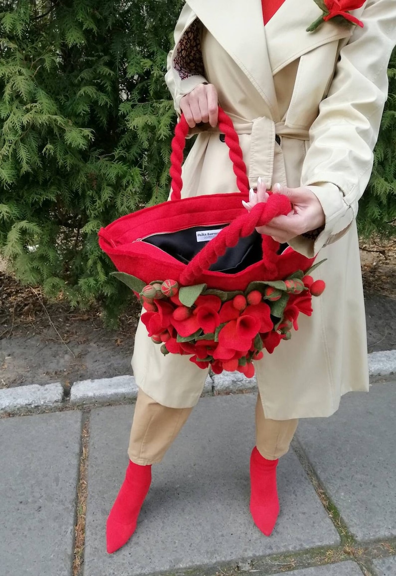 Large women/'s bag with felted flowers decor Felted hand bag Felted bag Felt flower bag Hand bag for women Flowers bag Designer bag Vegan bag