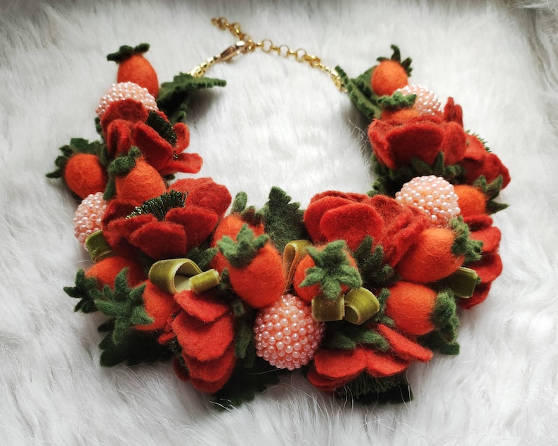 Wool felted jewelry Flower necklace Orange necklace Felted necklace Felted flowers jewelry Gift for women Designer necklace Berries necklace image 4