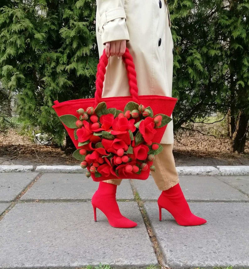 Large women/'s bag with felted flowers decor Felted hand bag Felted bag Felt flower bag Hand bag for women Flowers bag Designer bag Vegan bag