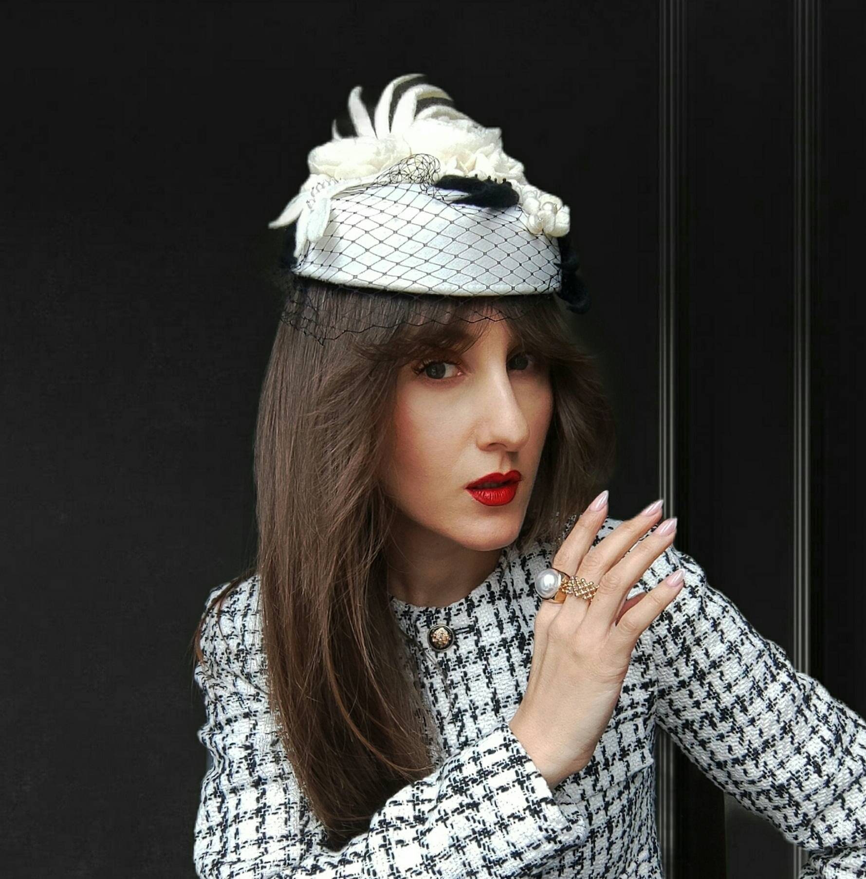3611 Vintage Wool Felt Pillbox Hat With Floral Appliques, Elegant Derby Vintage Bow Wool Felt Pillbox Hat New York Creation, Off-the  main image 3