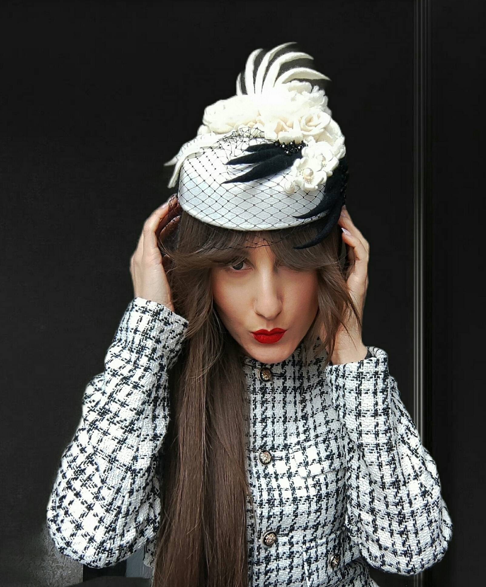 Women\'s Wool Felt Flower Pillbox Hat British Wedding Church Derby Hats White Felted Pillbox Hat: White Floral Derby Hat, Retro Wedding  main image 3
