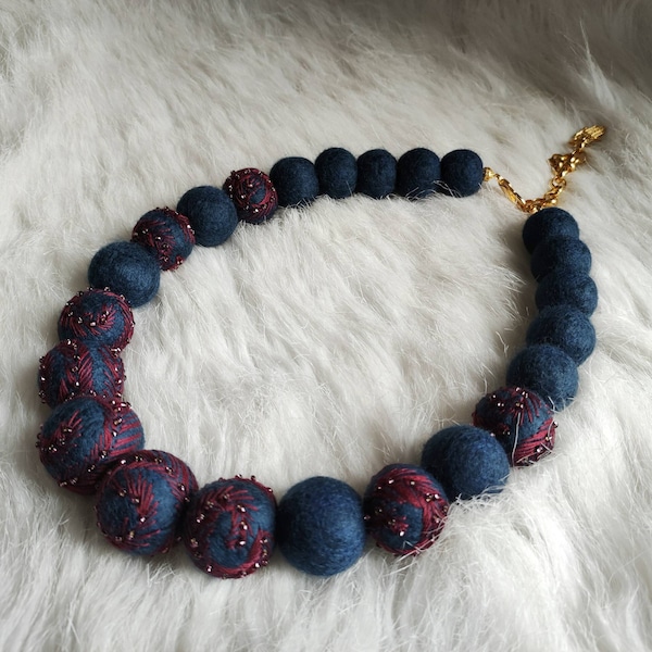 Felt necklace and earrings Felted balls necklace Traditional jewelry Felted necklace Embroidered jewelry Eco jewelry Dark blue necklace