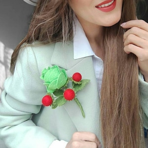 Felted brooch Rose pin Flower brooch Felt flower pin Green pin Flower felt brooch Green brooch Brooch for women Vegan brooch Rose brooch