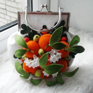 Felt bag Felted oranges and felted berries on a bag Felted purse Felted bag Felt shoulder bag Felt woman bag Fruits purse Eco bag Vegan bag